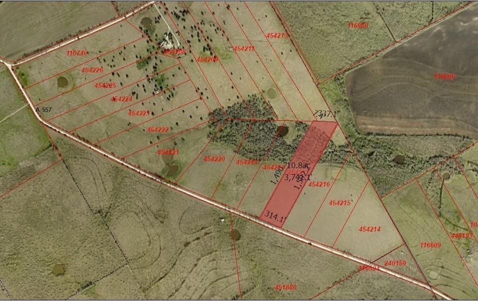 11.1 acres in Hill County