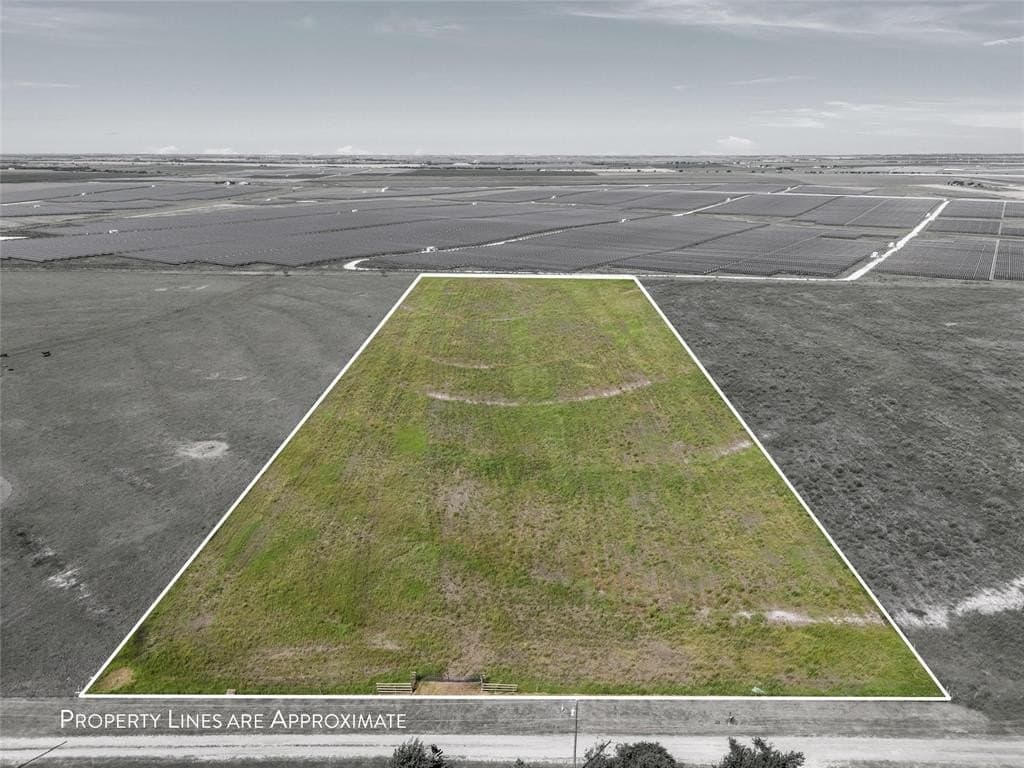 10.75 acres in Hill County gallery image 2