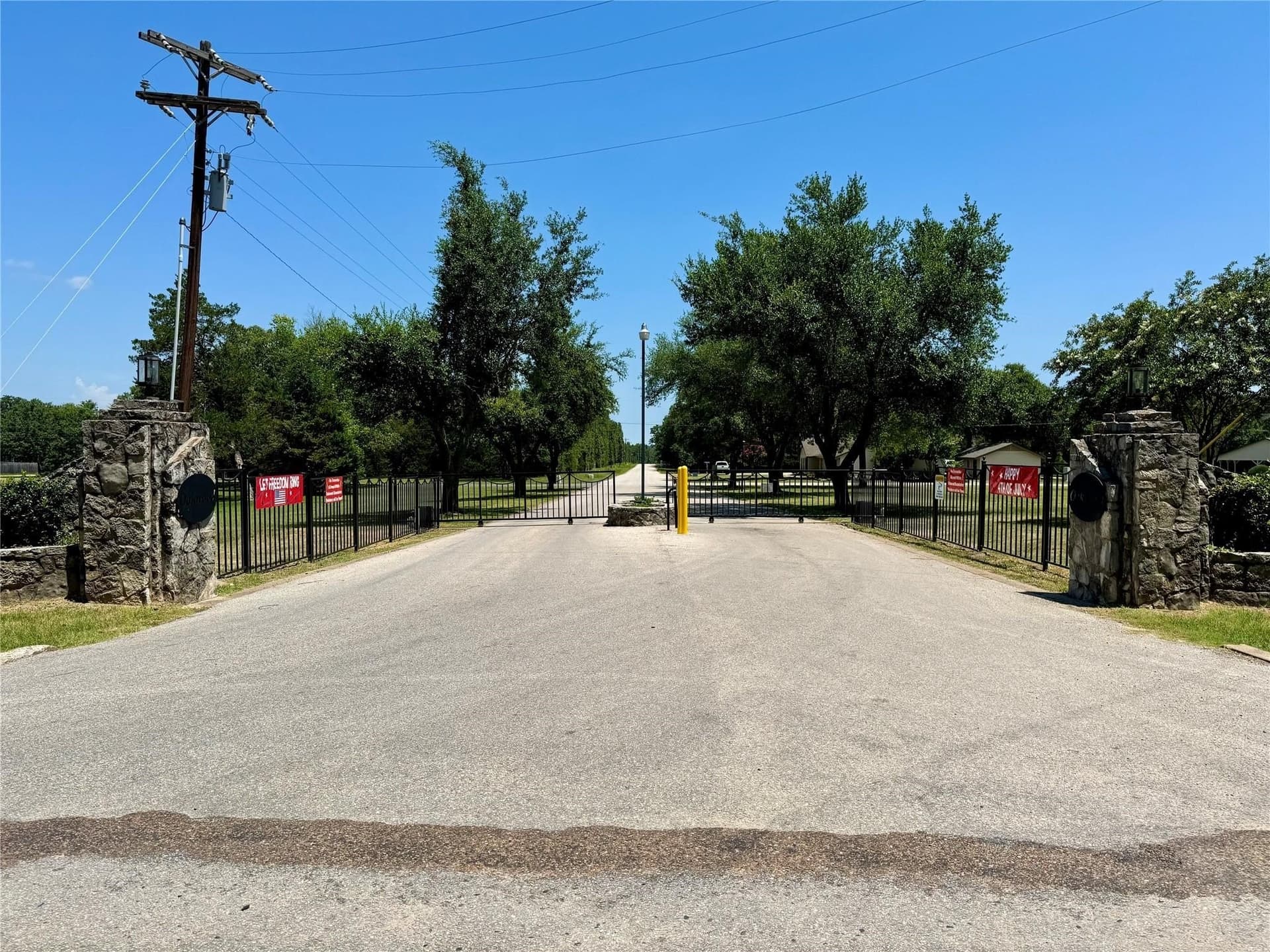 0.42 acres in Henderson County - photo 4