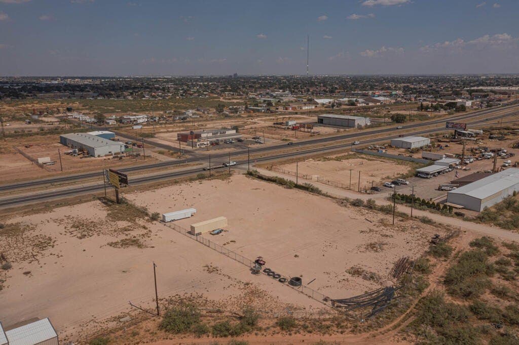 2 acres in Ector County - photo 5
