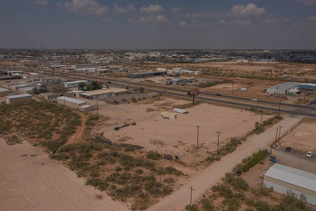 2 acres in Ector County - photo 6