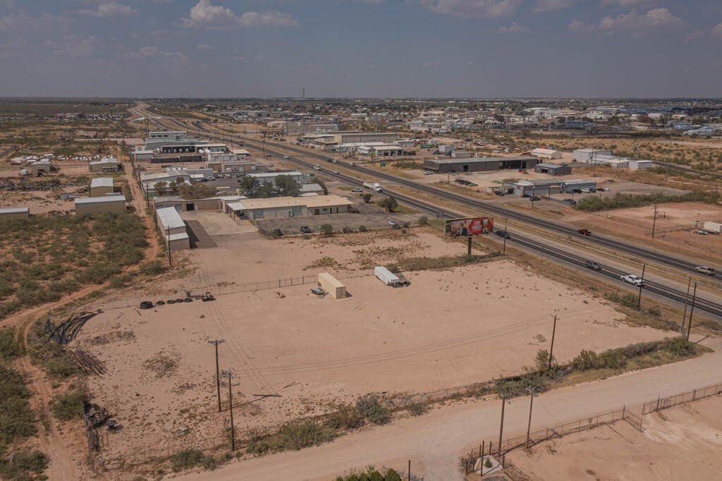2 acres in Ector County - photo 7