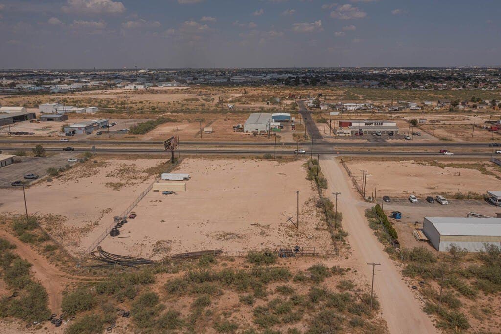 2 acres in Ector County - photo 3