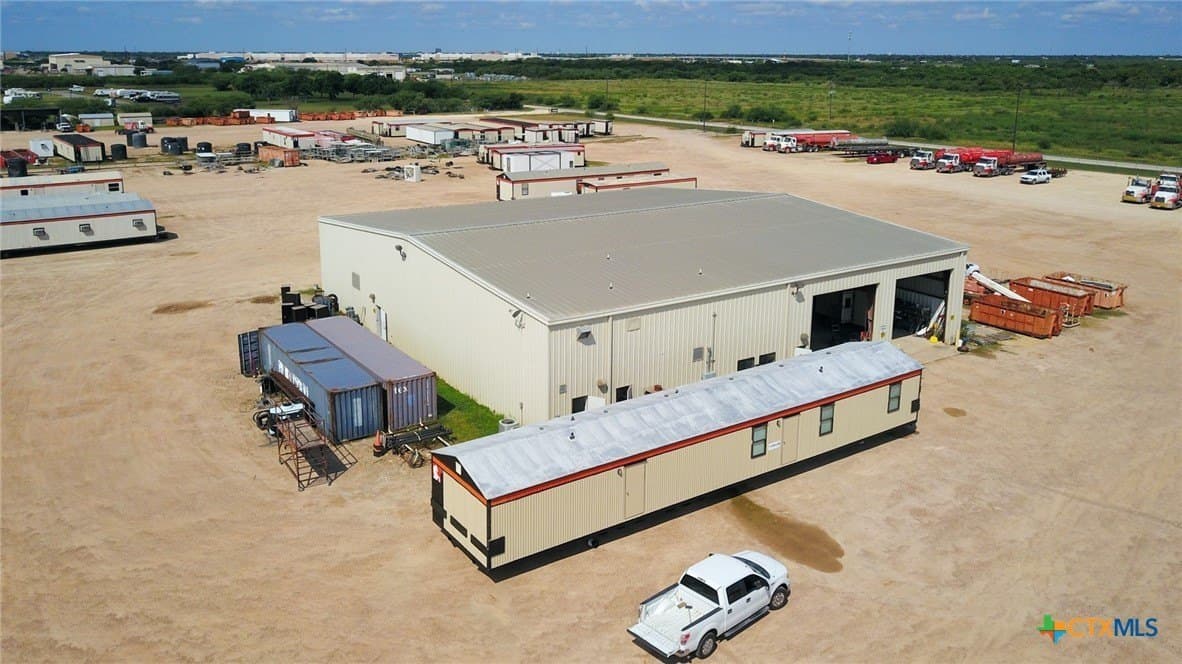 13.97 acres in Victoria County gallery image 2