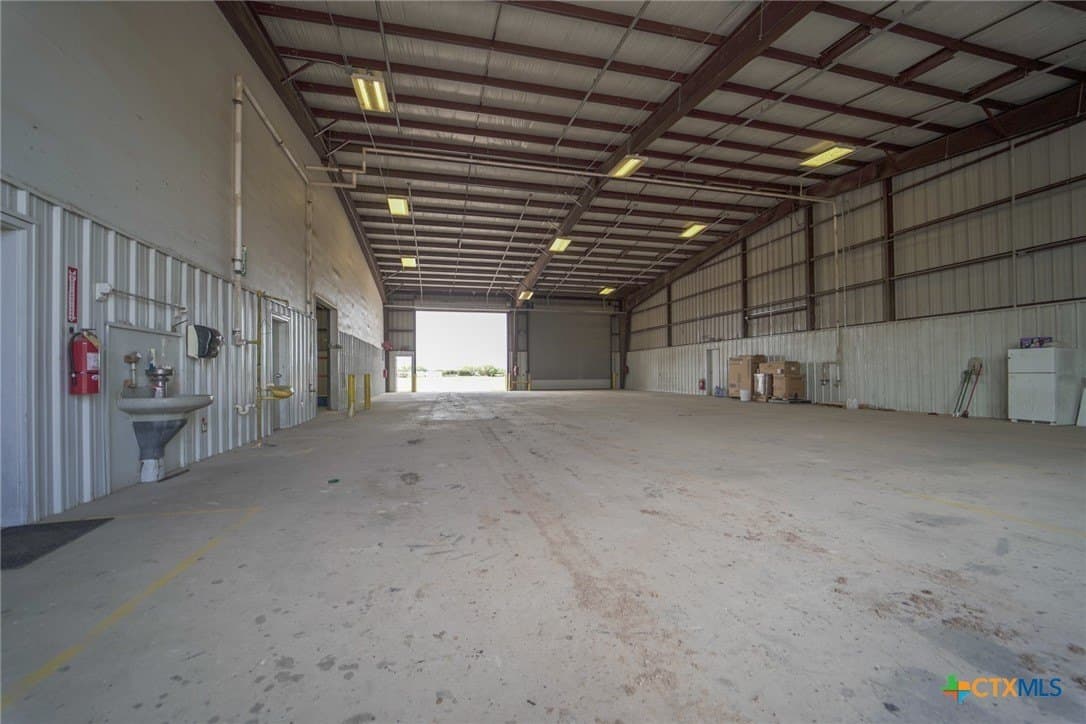 13.97 acres in Victoria County - photo 9