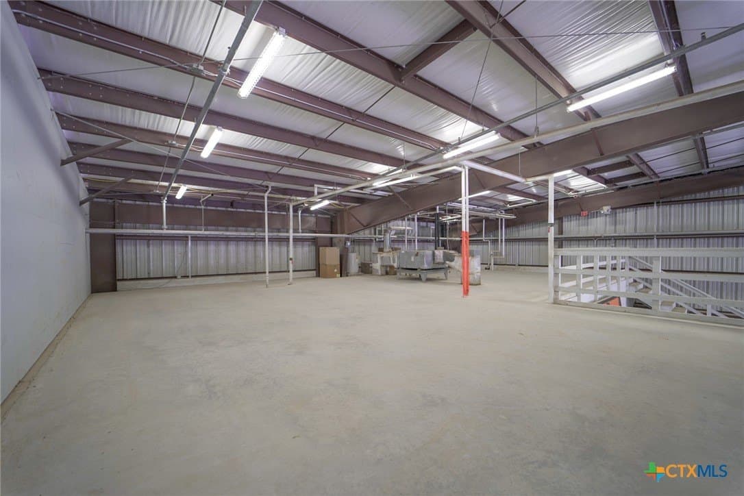 13.97 acres in Victoria County - photo 11