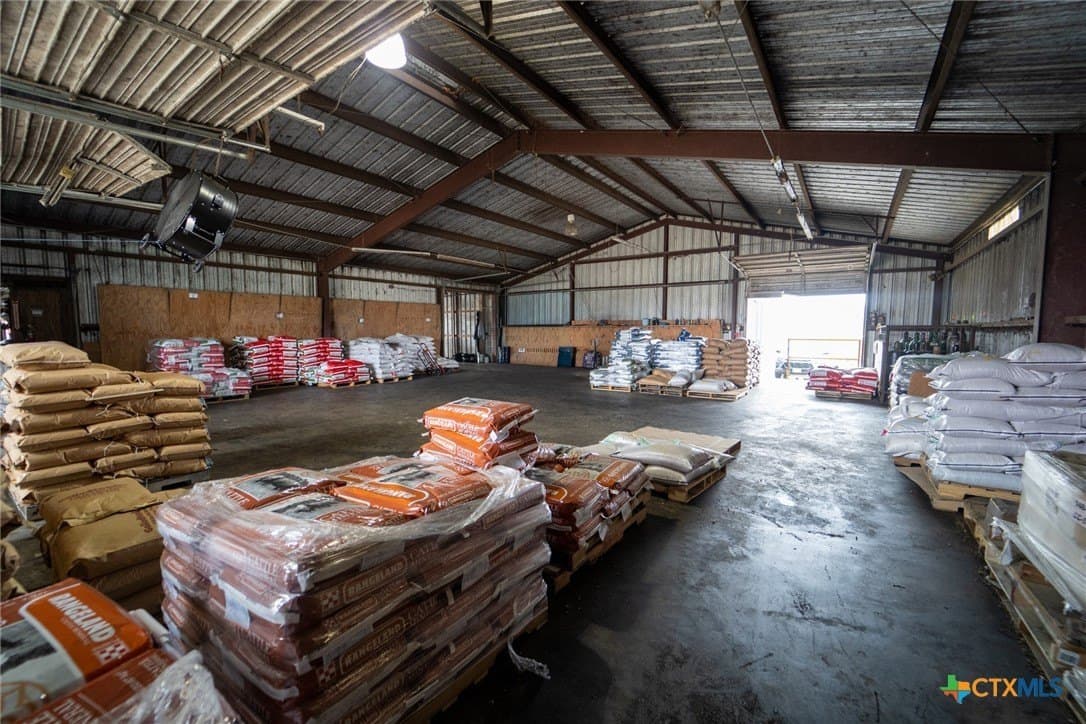 10 acres in Goliad County - photo 23