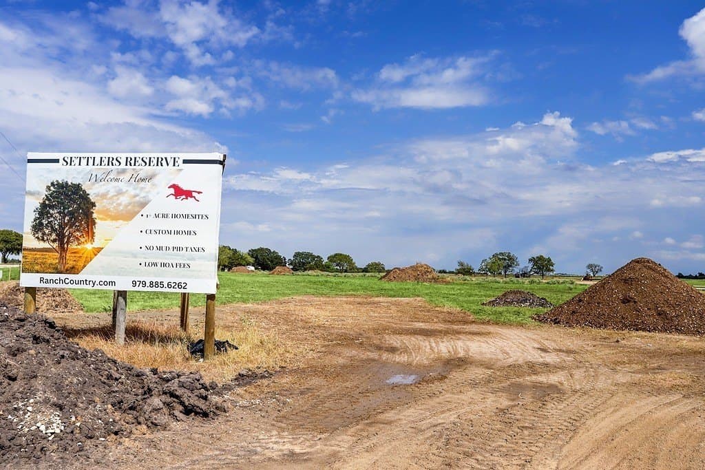 1.29 acres in Colorado County featured view