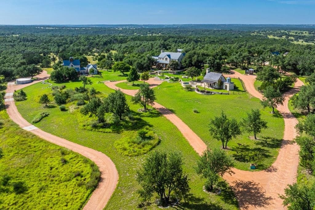 25.05 acres in Gillespie County gallery image 2