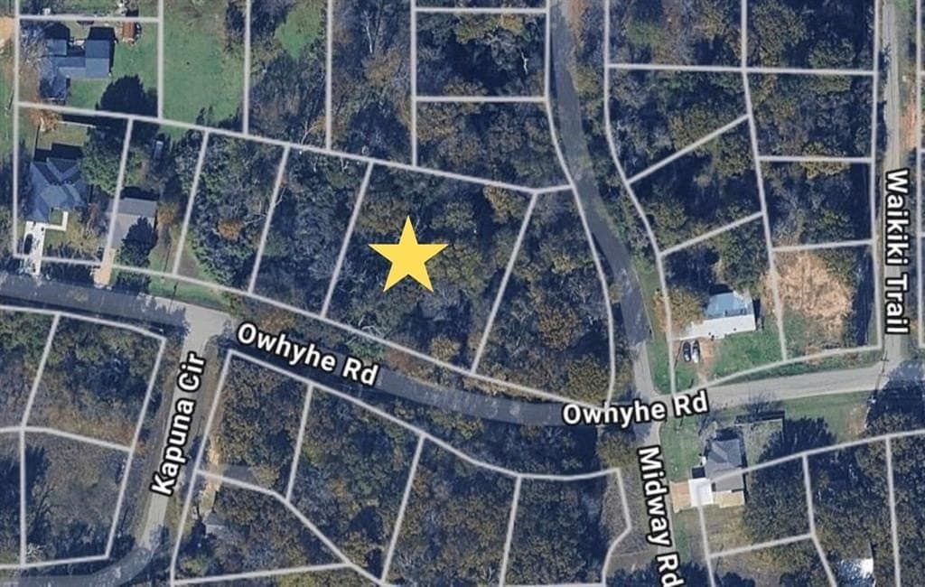 0.57 acres in Henderson County gallery image 3