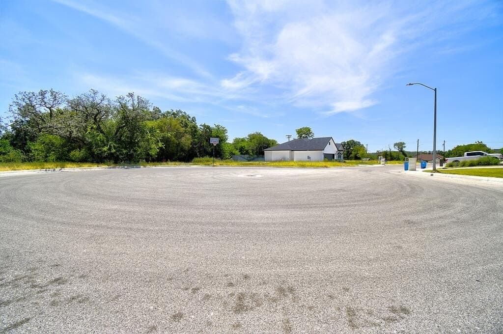 0.19 acres in Kerr County - photo 6