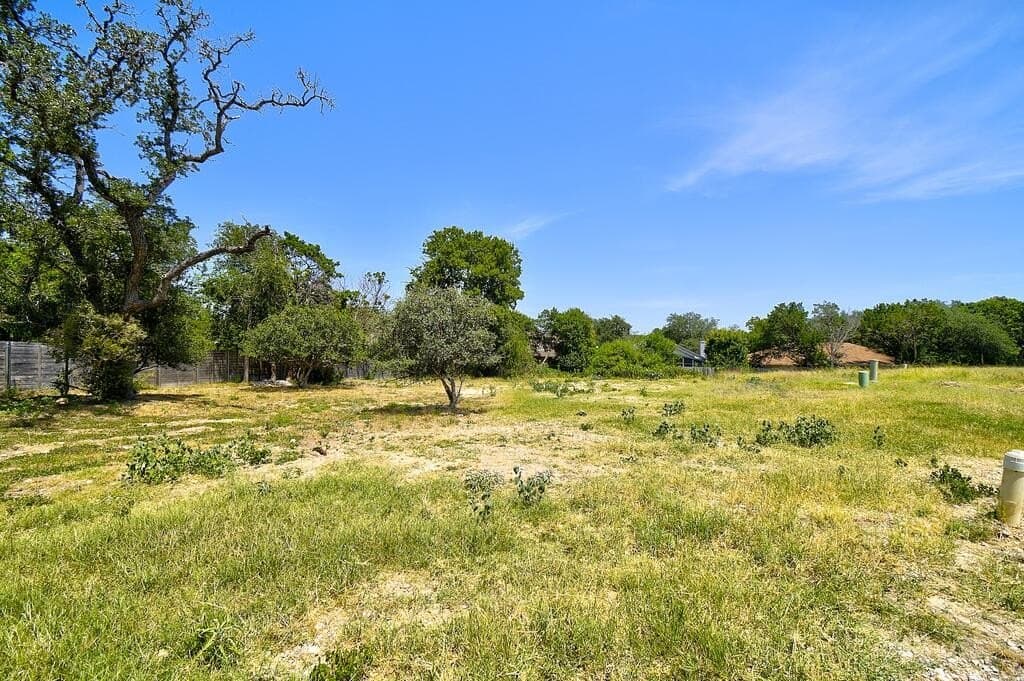 0.19 acres in Kerr County - photo 4