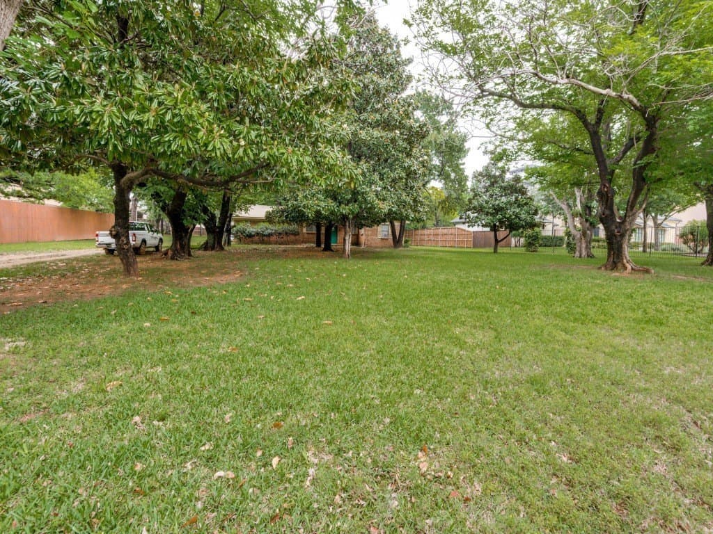 0.91 acres in Tarrant County - photo 6