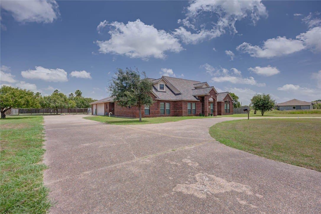 43,956 acres in Nueces County - photo 3