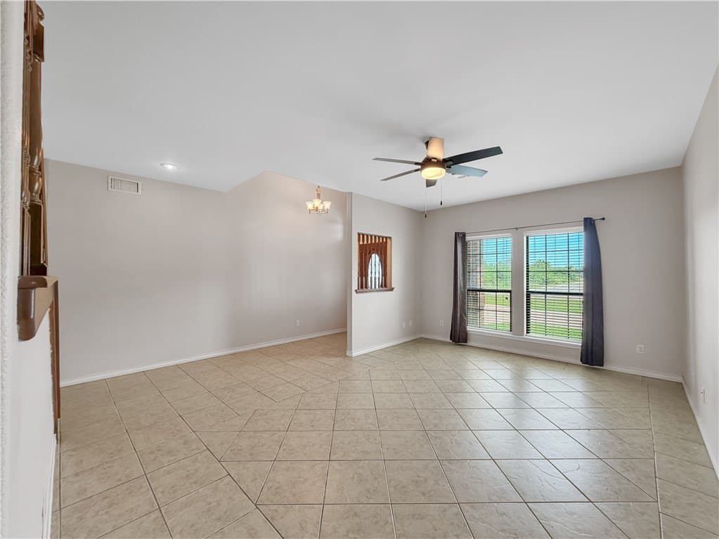 43,956 acres in Nueces County - photo 8