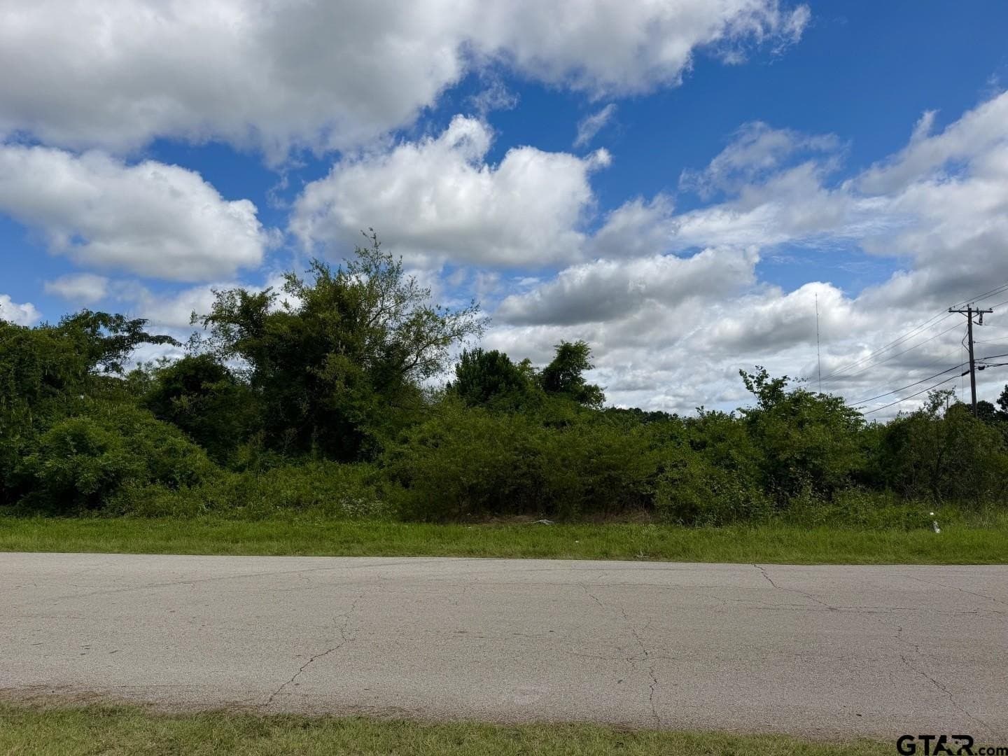 2.63 acres in Smith County gallery image 3