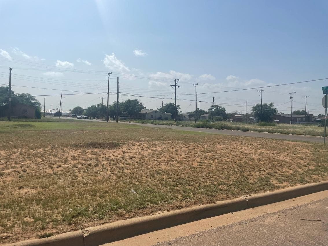 0.31 acres in Lubbock County