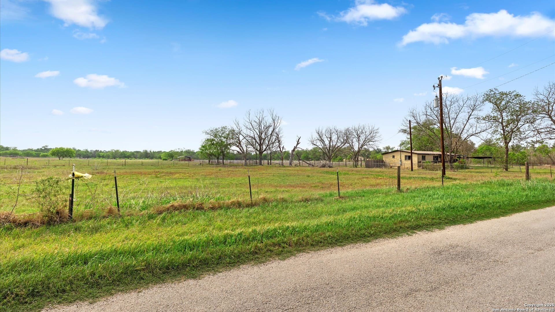 0.5 acres in Wilson County gallery image 3