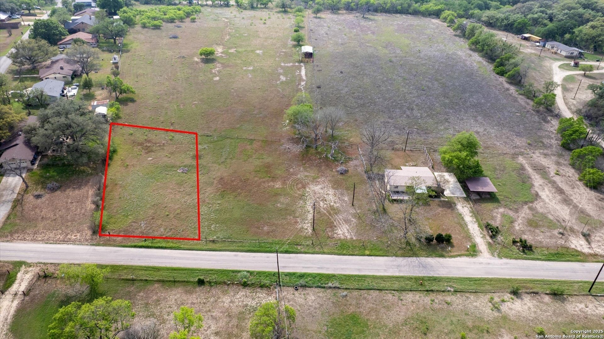 0.5 acres in Wilson County gallery image 4