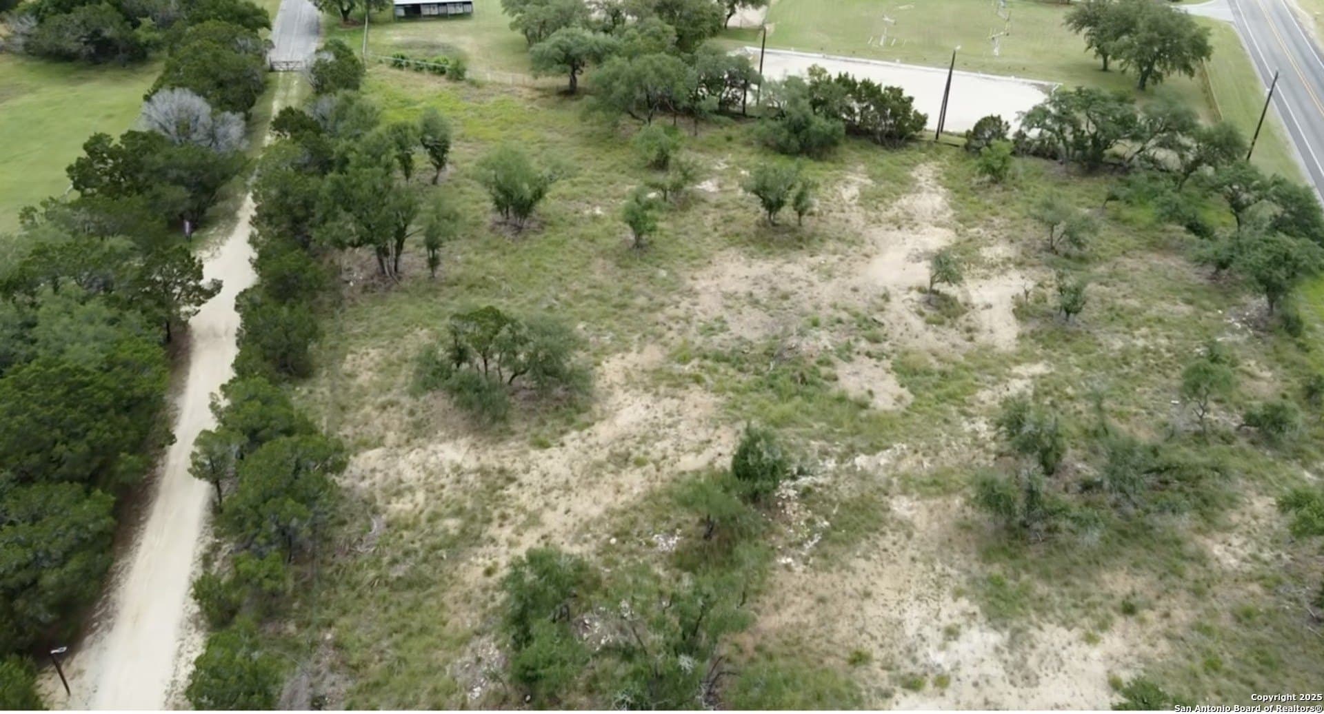 2.08 acres in Comal County gallery image 4
