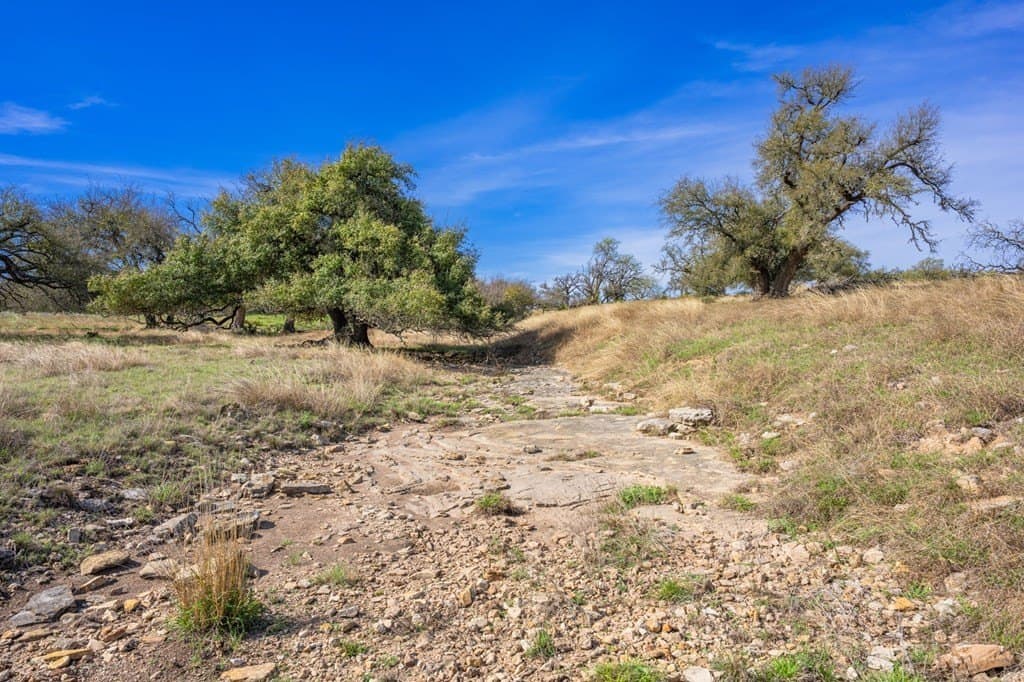 5.61 acres in Gillespie County - photo 11