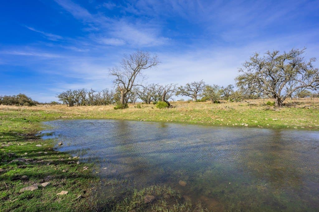 5.61 acres in Gillespie County - photo 5