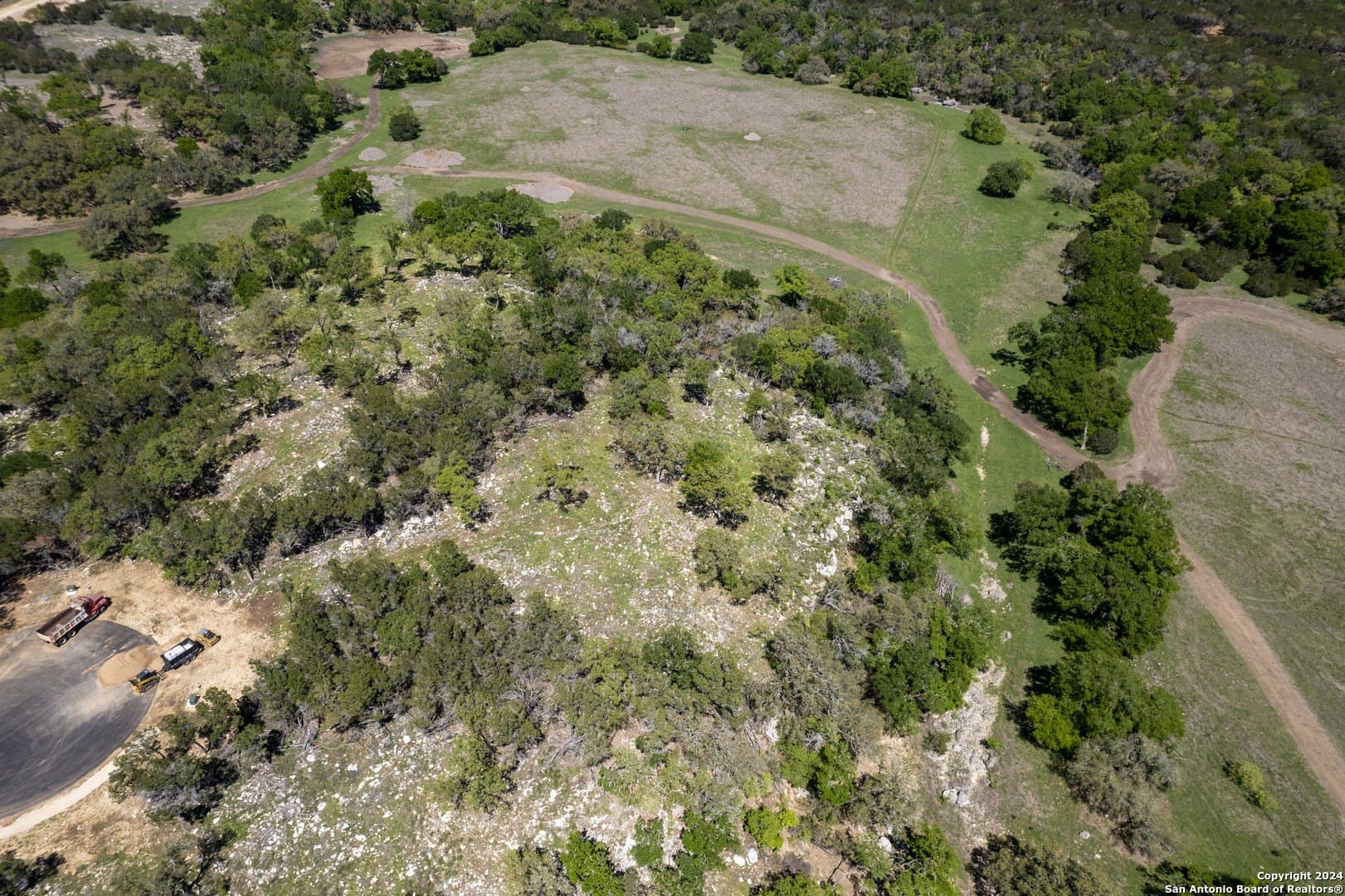 2.22 acres in Kendall County gallery image 3