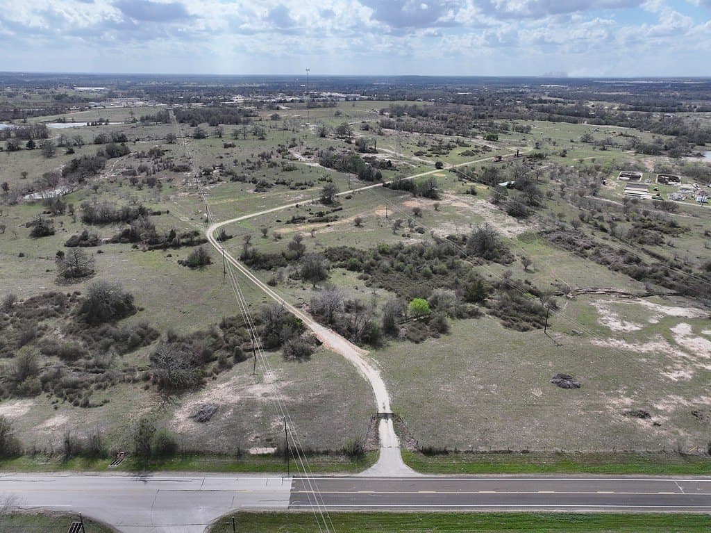156.92 acres in Lee County