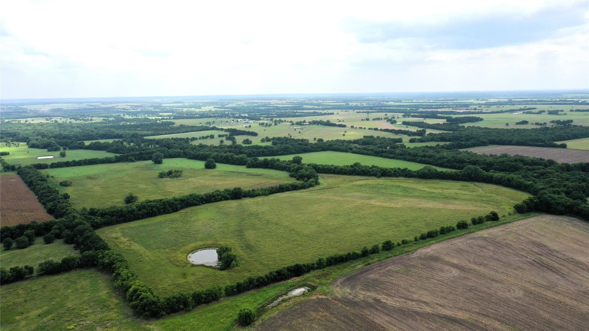 100 acres in Hunt County featured view