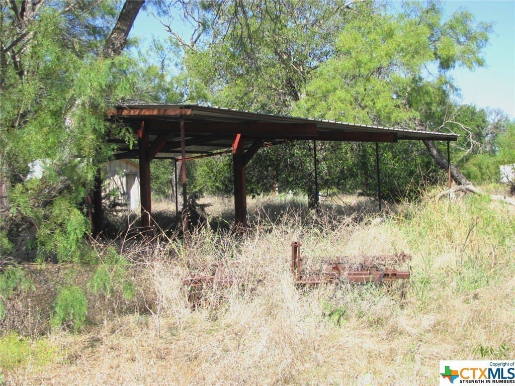 18.11 acres in Lampasas County gallery image 4
