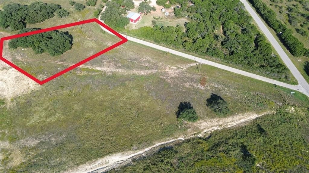 1.07 acres in Hood County
