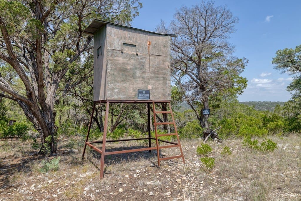 94.97 acres in Real County - photo 26