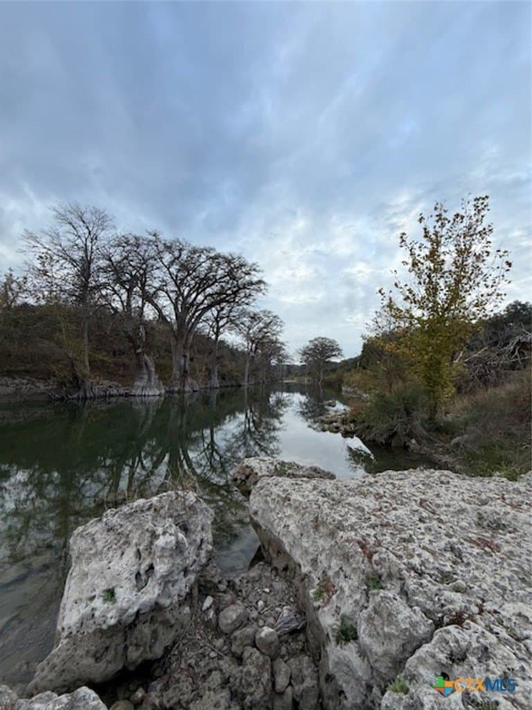 1.1 acres in Comal County - photo 12