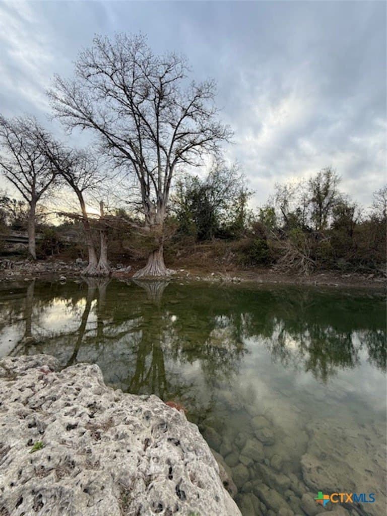 1.1 acres in Comal County - photo 8