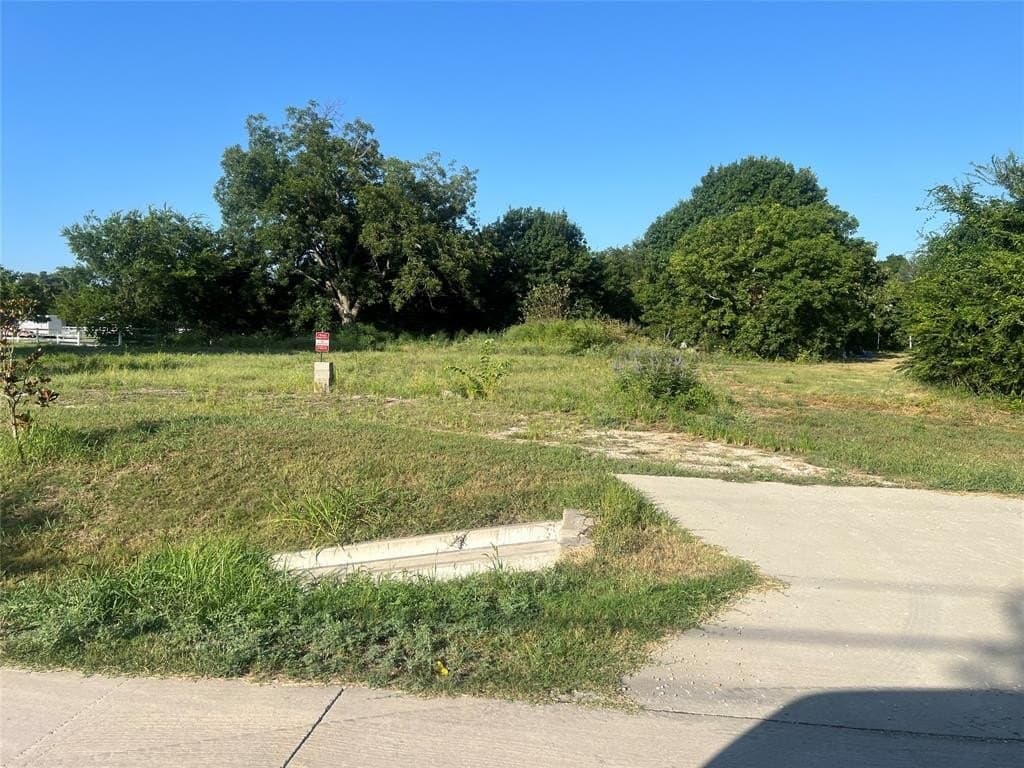 1.59 acres in Collin County gallery image 2