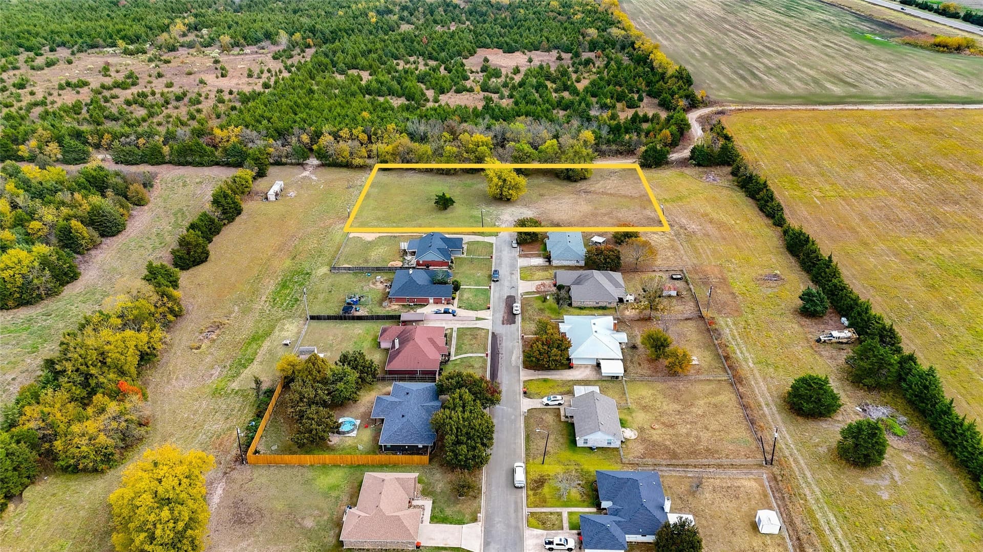 1.59 acres in Lamar County - photo 3