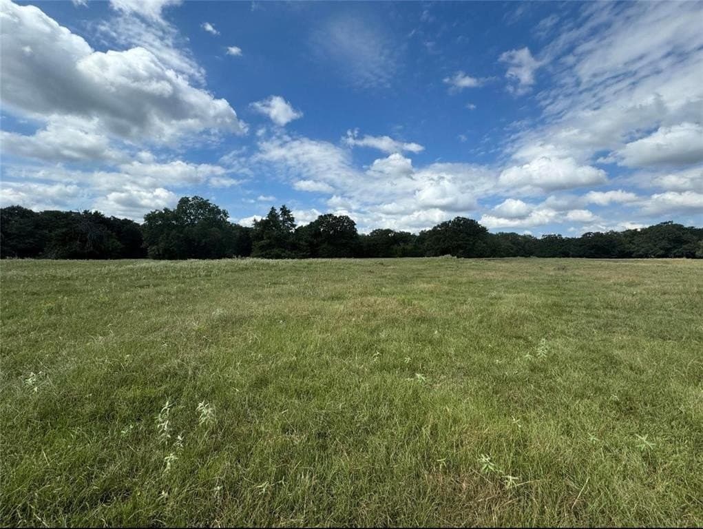 16.5 acres in Hunt County