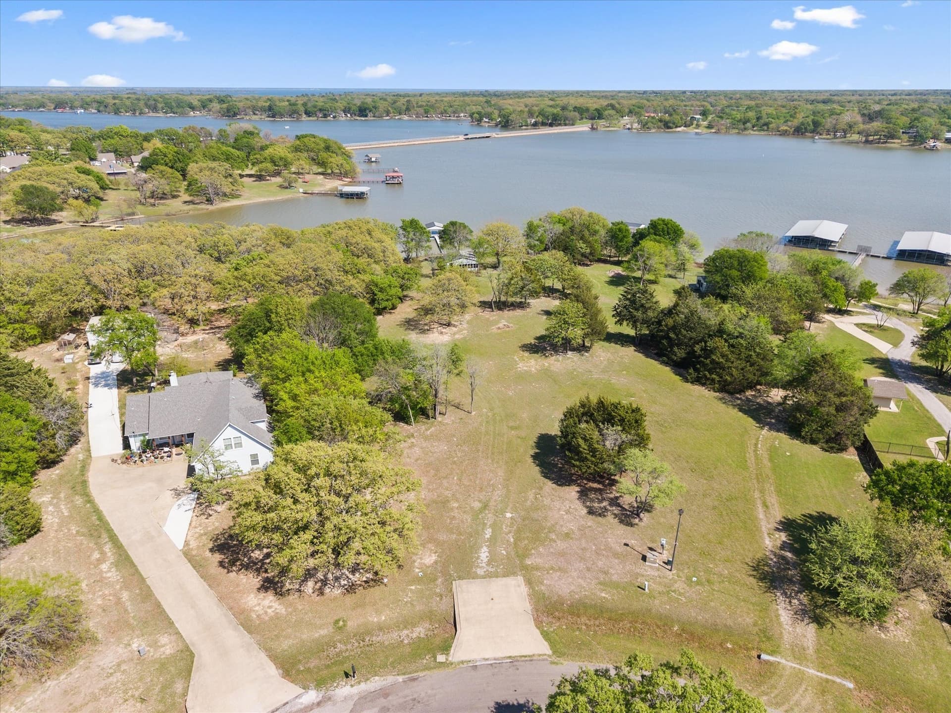 0.87 acres in Hunt County
