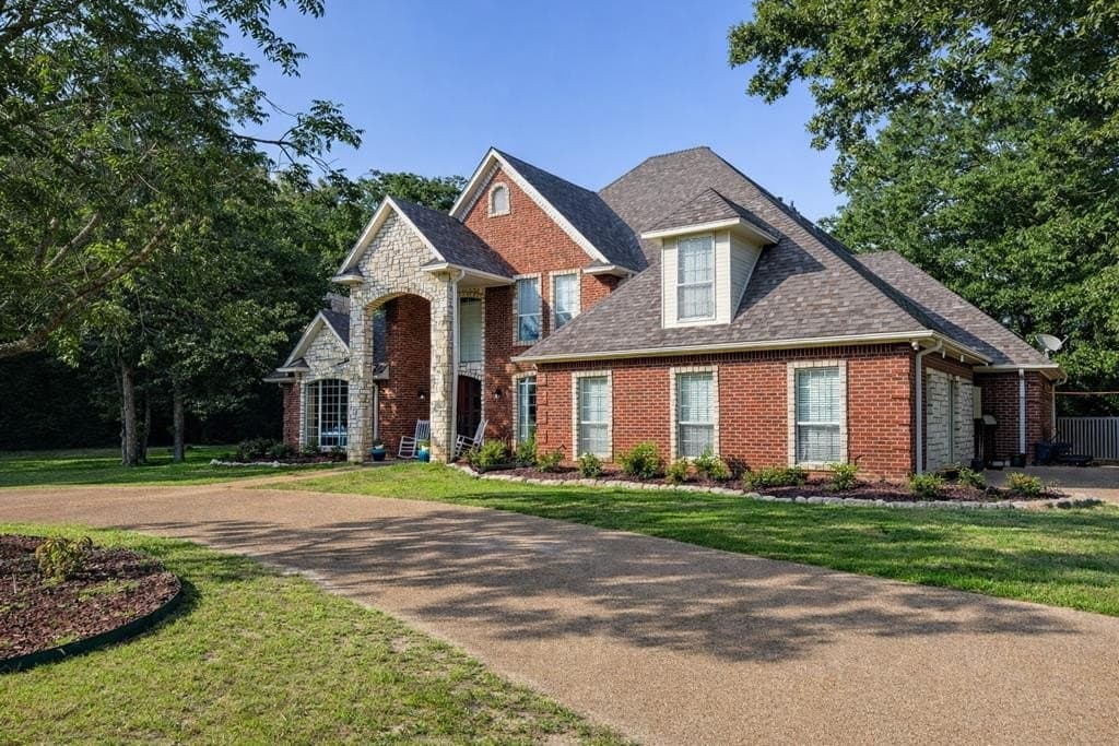 19.95 acres in Henderson County gallery image 2