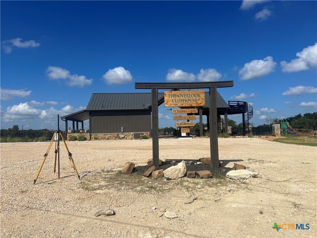 1.87 acres in Comal County - photo 16