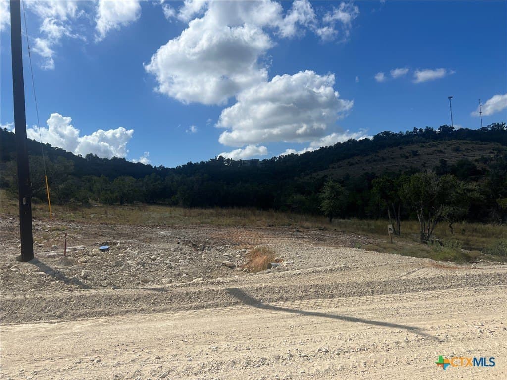 1.87 acres in Comal County - photo 9
