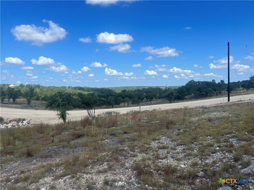 1.87 acres in Comal County - photo 2