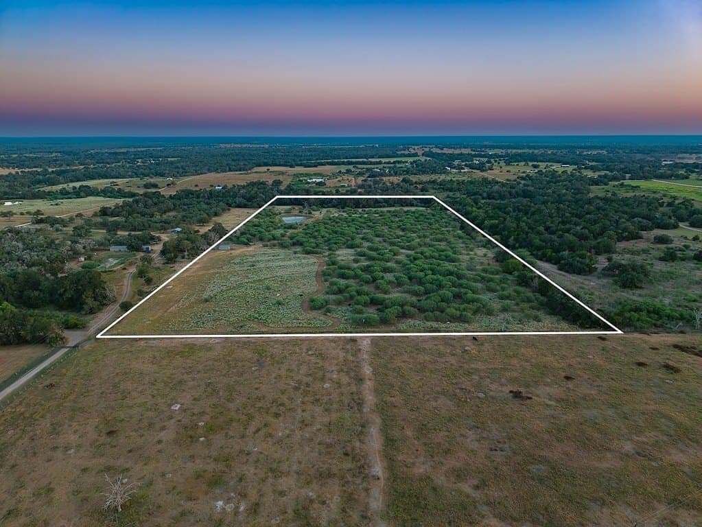 33.36 acres in Lavaca County - photo 3