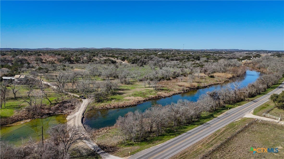 10.83 acres in Blanco County gallery image 3