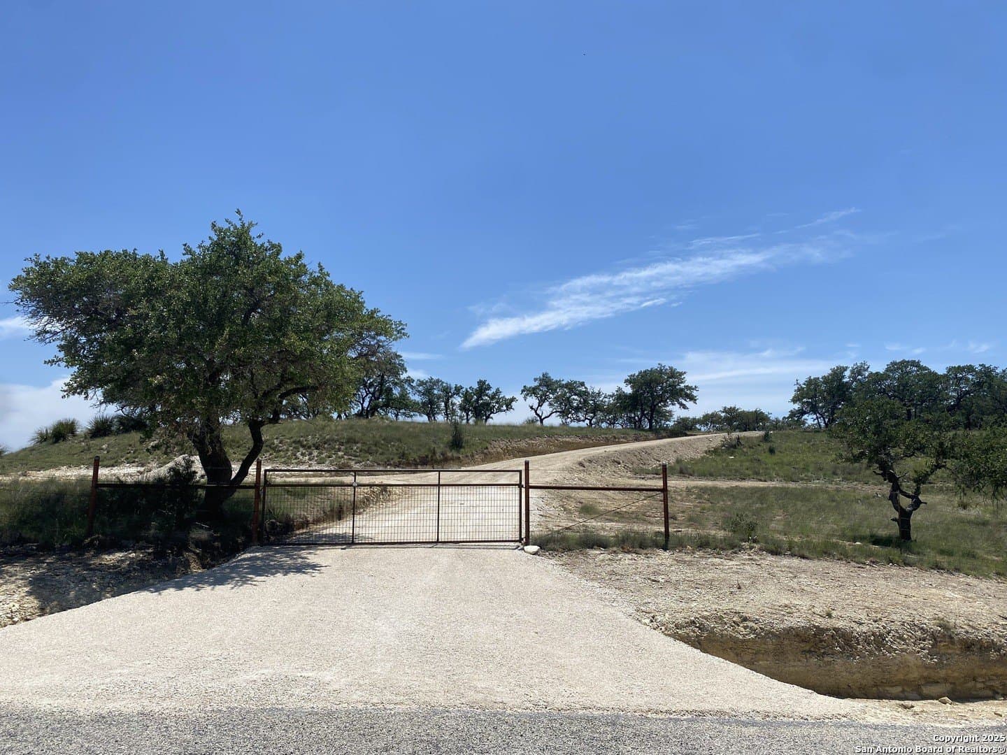 10.88 acres in Kendall County gallery image 4