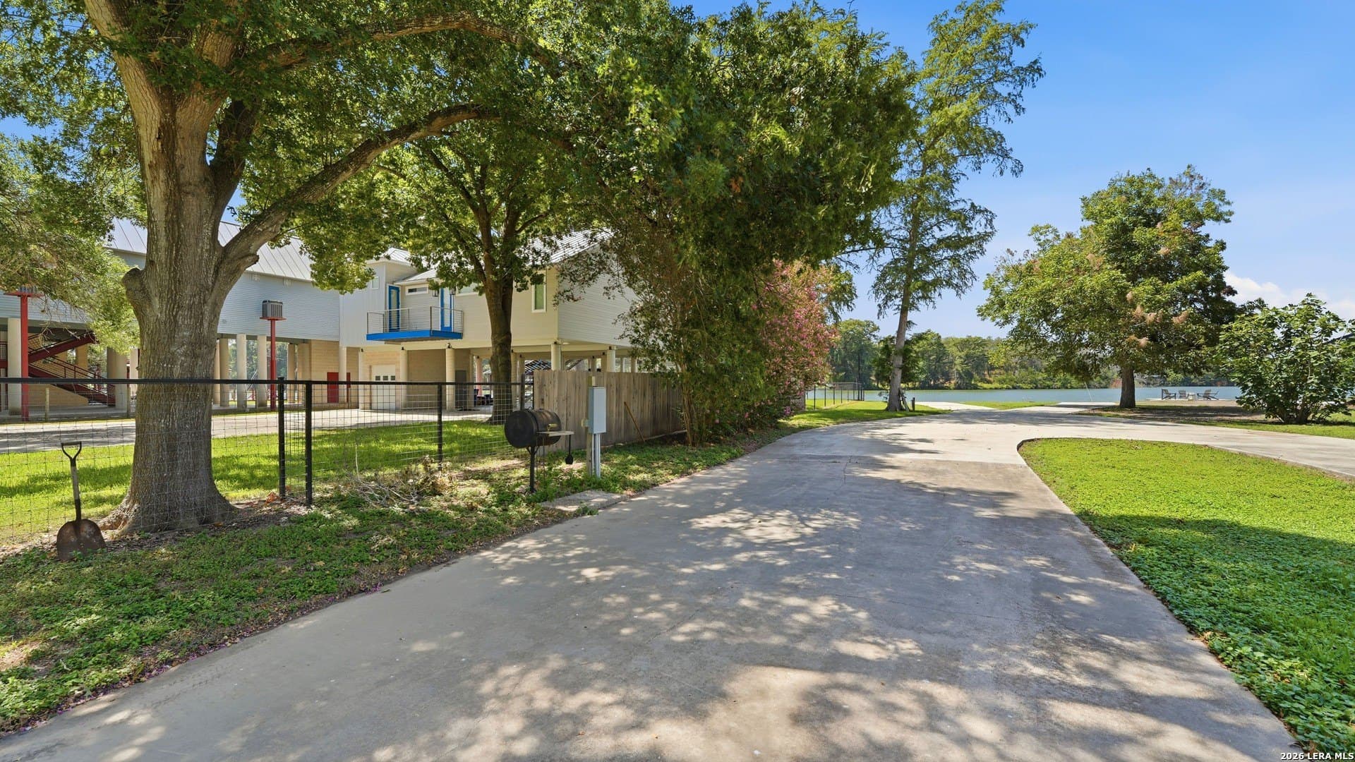 0.59 acres in Guadalupe County - photo 8
