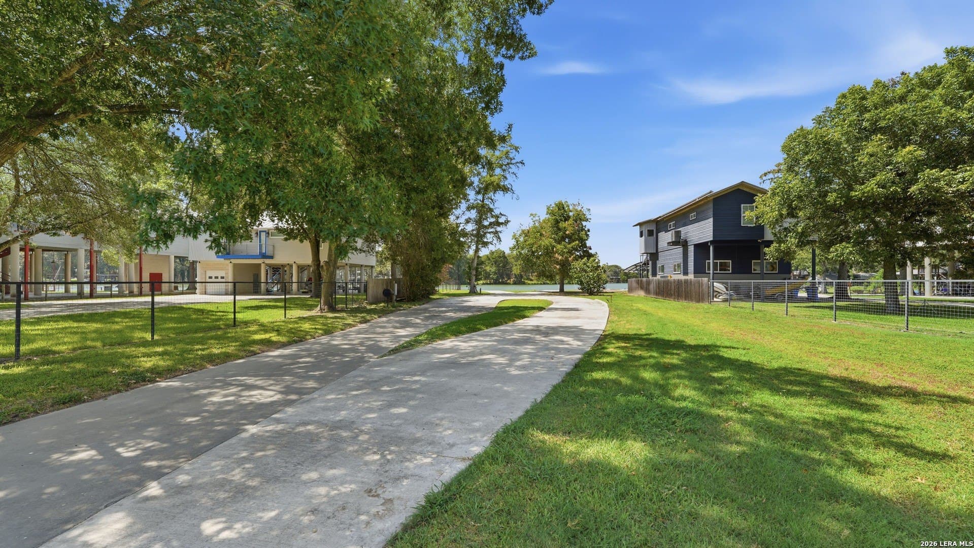0.59 acres in Guadalupe County - photo 9
