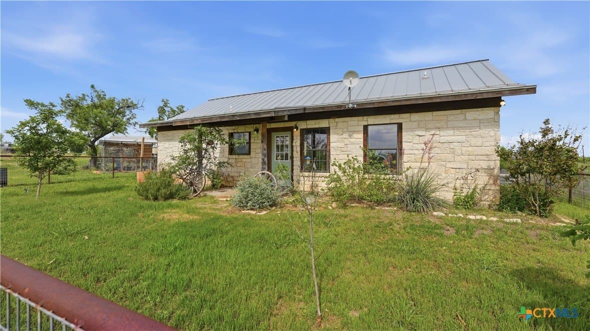 10.2 acres in Llano County