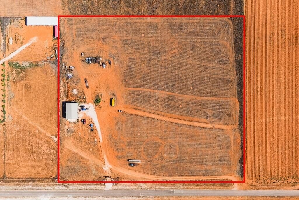 10.01 acres in Gaines County - photo 3