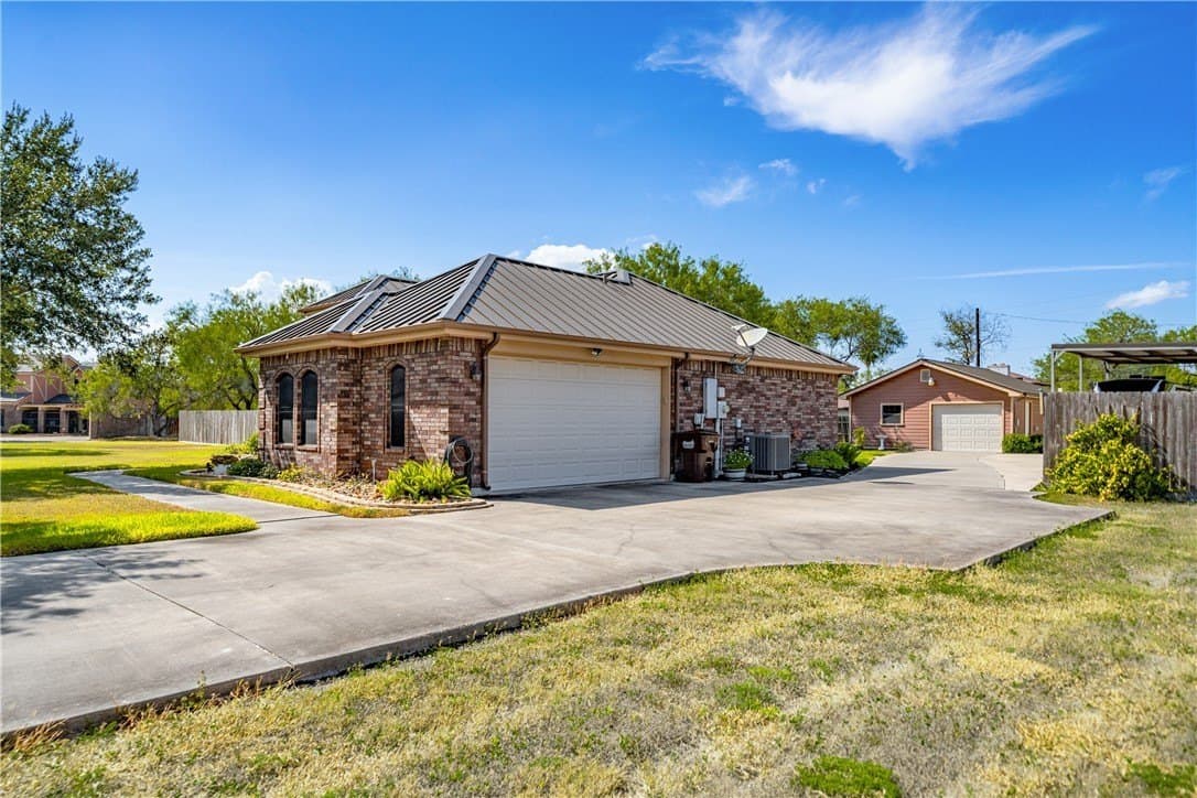 40,894 acres in Kleberg County - photo 23